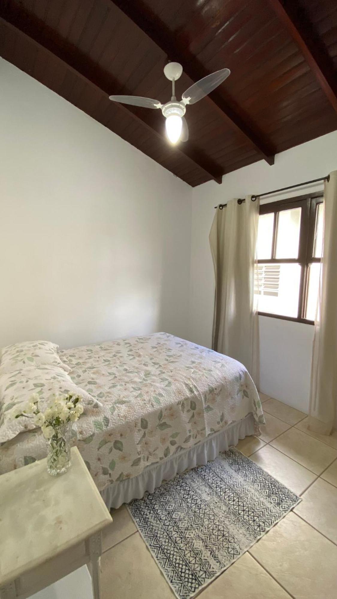 Amplo Sobrado Perto Da Casa de férias